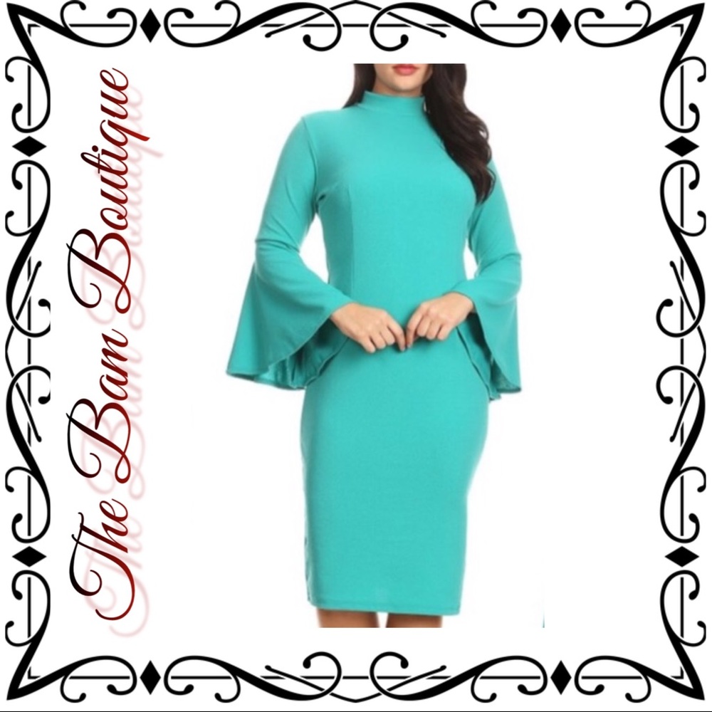 Plus Size Mint Bell-Sleeve Sheath Dress